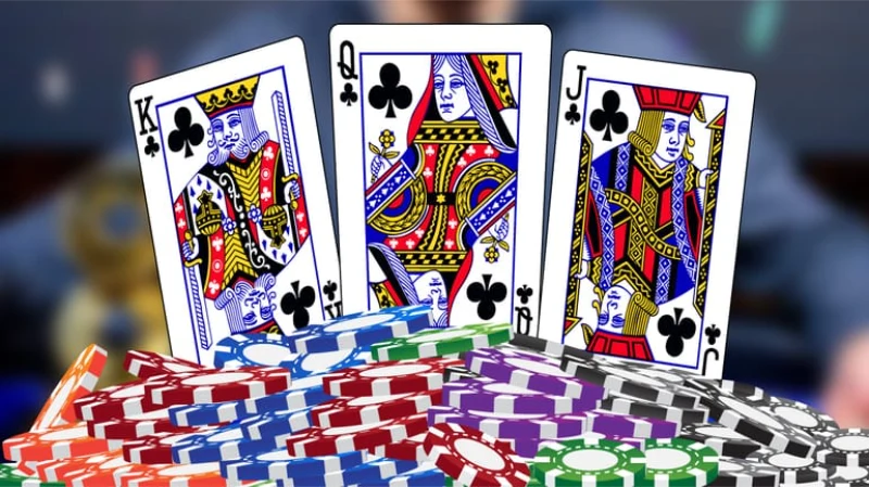 How to play Three Cards online in just 4 steps